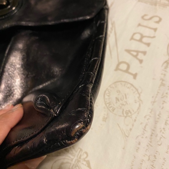 DANIER Patent Leather Metallic Crossbody Bag - Picture 11 of 12